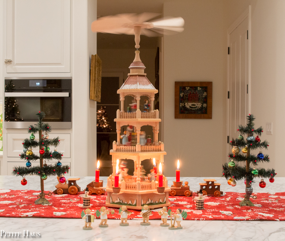 German Christmas Decoration Inspiration for Your Home german christmas ...