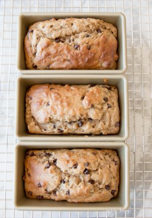 Skinny Guilt-Free Chocolate Chip Banana Bread - Petite Haus